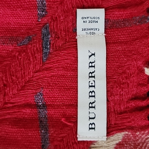 Burberry Cashmere Scarf - Picture 4 of 4